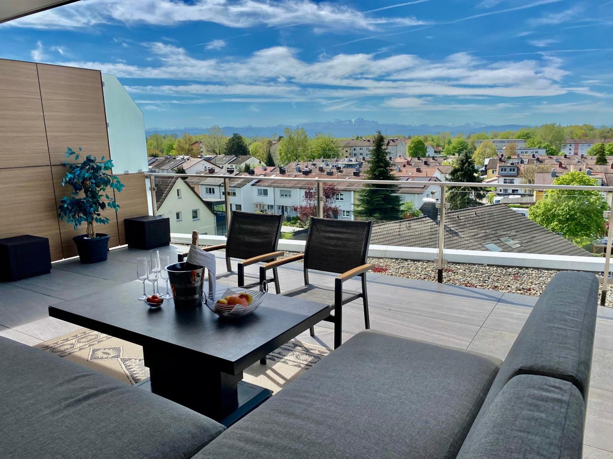 Penthouse Apartment Mit Alpenblick フリードリヒスハーフェン エクステリア 写真